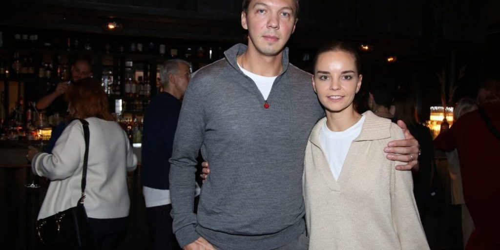 Dina Averina e Dmitrij Solov'ëv fanno il loro debutto pubblico come coppia sposata