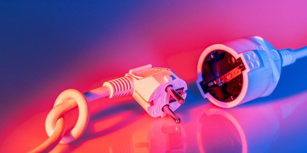 Interruzioni di corrente di emergenza in Ucraina a causa di attacchi russi