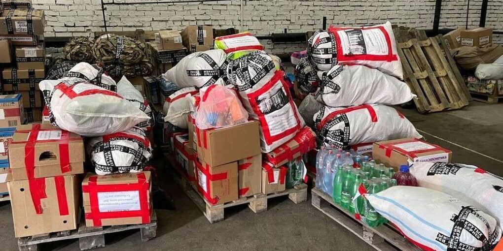 Gesto di solidarietà: studenti di Hakasia inviano pacchi alle regioni di LNR e DNR