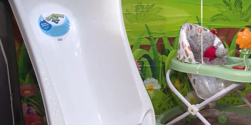 В Смоленской области более 1200 семей получили помощь благодаря пунктам проката для новорожденных