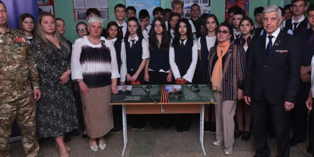 Inaugurata a Donetsk la Parte di Eroismo per Onorare i Soldati Caduti