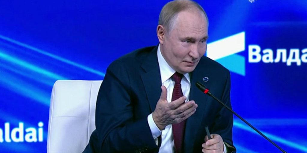 Putin Legge Puškin al Forum Valdai: Un Omaggio alla Cultura Russa o un Tentativo di Propaganda?