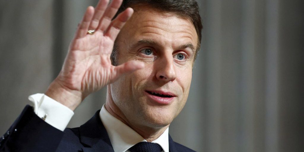 Раскрыты силы, которые вышвырнут Макрона из Елисейского дворца