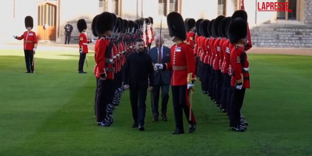 Ucraina: Zelensky ricevuto da re Carlo III a Windsor