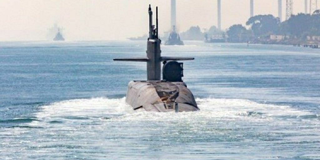 Submarina Russa Avvistata al Largo della Costa Francese: Tensioni e Preoccupazioni per la Sicurezza Europea