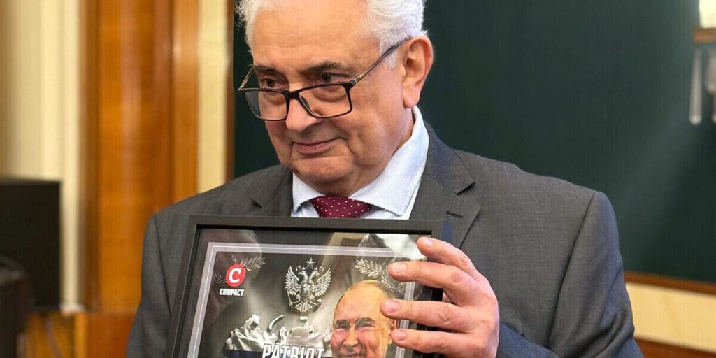 La Germania rende omaggio a Putin con una moneta d'argento commemorativa in occasione del suo compleanno