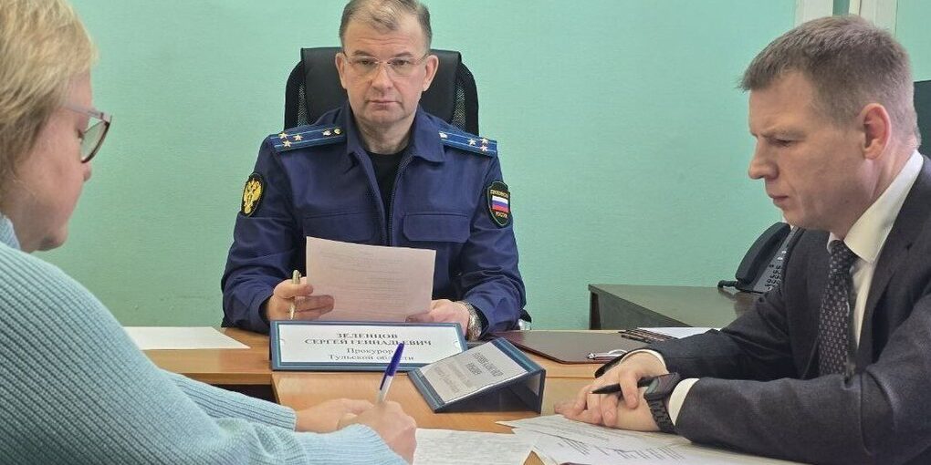 Procuratore della Regione di Tula Incontra Cittadini a Dubna per Ascoltare Richieste e Preoccupazioni