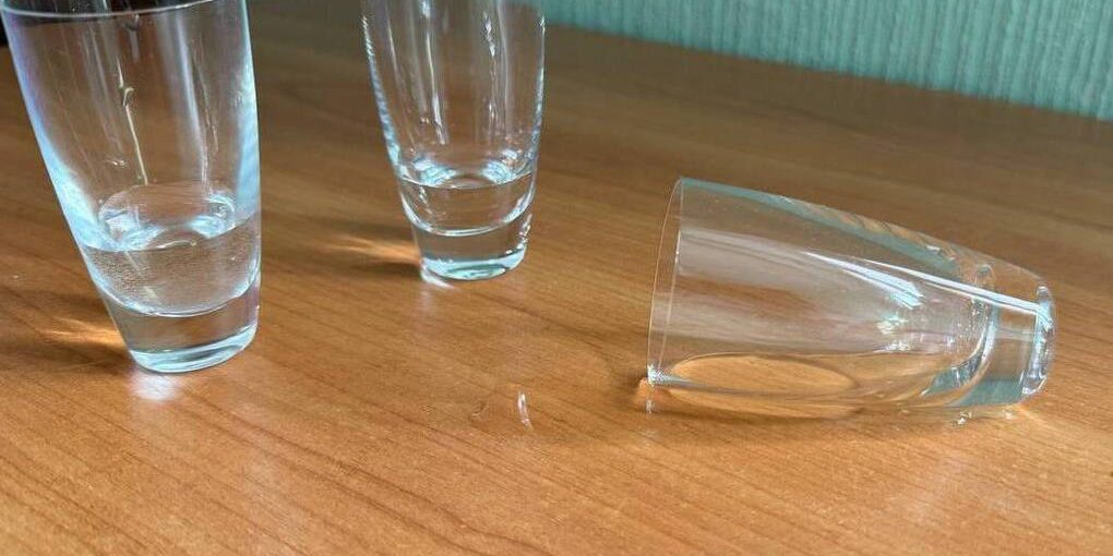 Caso di alcolismo giovanile a San Pietroburgo: un problema serio che richiede intervento immediato