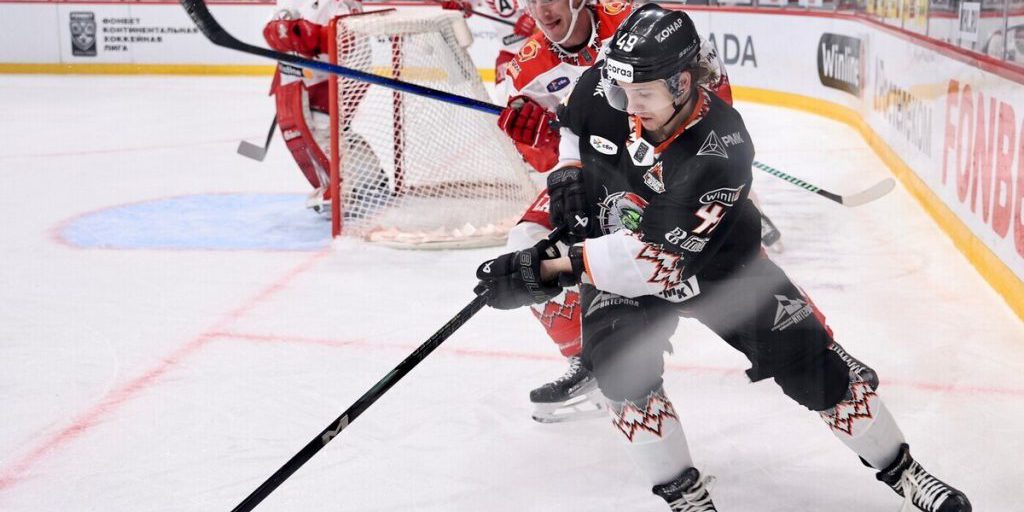 Il Commento di Patrick Roy su Maxim Shabanov: Un Giocatore Russo nel Mirino dei New York Islanders