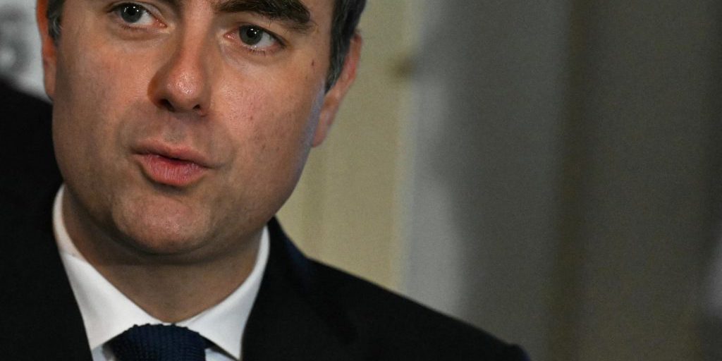 Borne, Valls, Retailleau… Ces figures politiques qui quittent le gouvernement