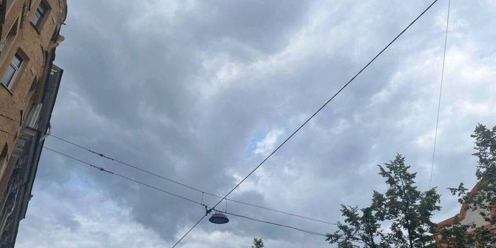 Облака не дадут Петербургу стать теплым