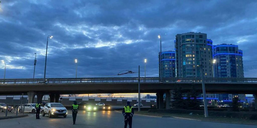 Сотрудники Госавтоинспекции в центре Казани остановили пьяного водителя