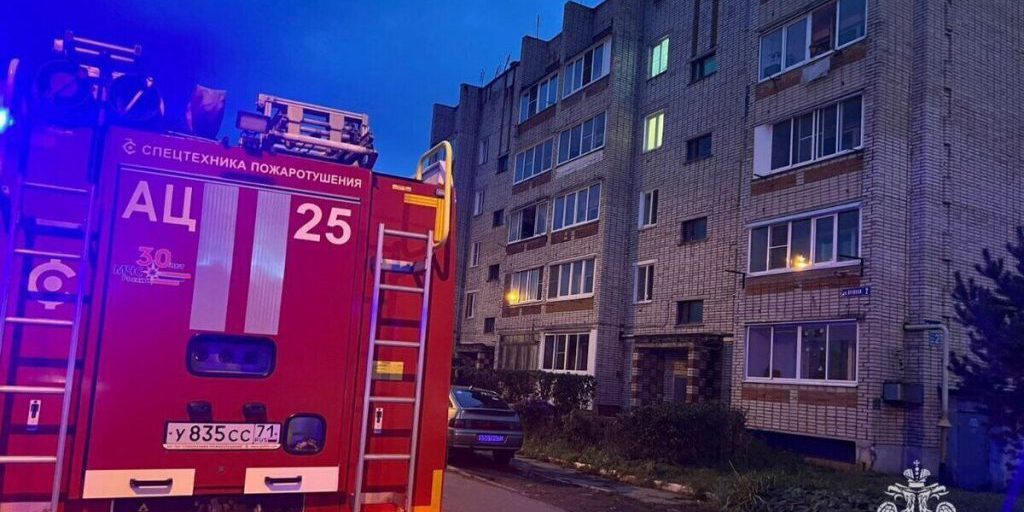 В Новомосковске на улице Генерала Белова потушили квартиру на третьем этаже