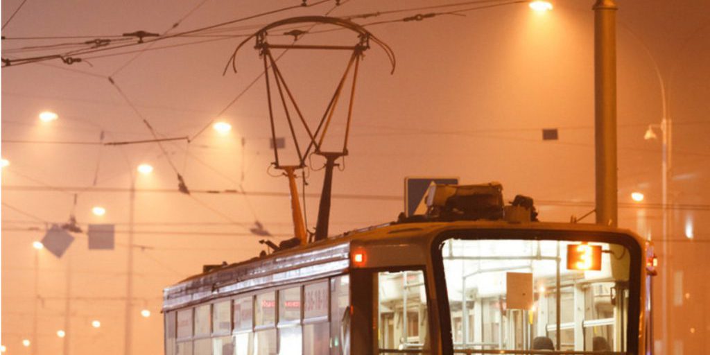 Новокузнечанка пожаловалась на низкие зарплаты и задержки выплат в трамвайно-троллейбусном предприятии