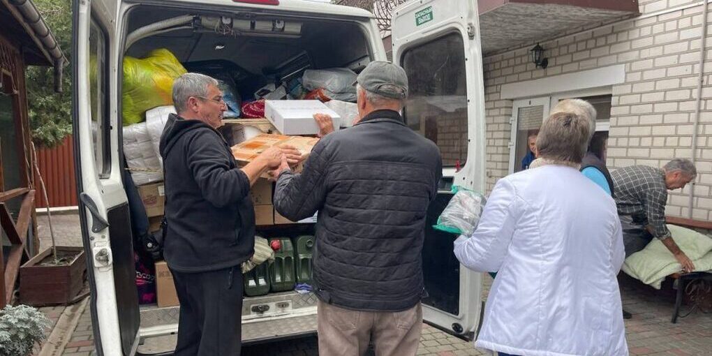 Aiuti Umanitari nella Regione di Cherson: Volontari di Novorossijsk Fanno la Differenza