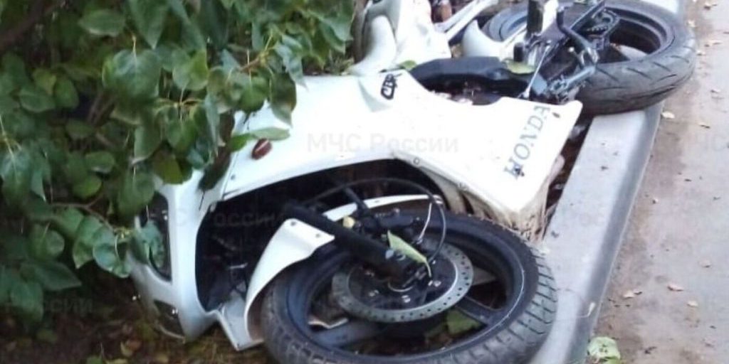 В Воротынске не поделили дорогу иномарка и мотоцикл