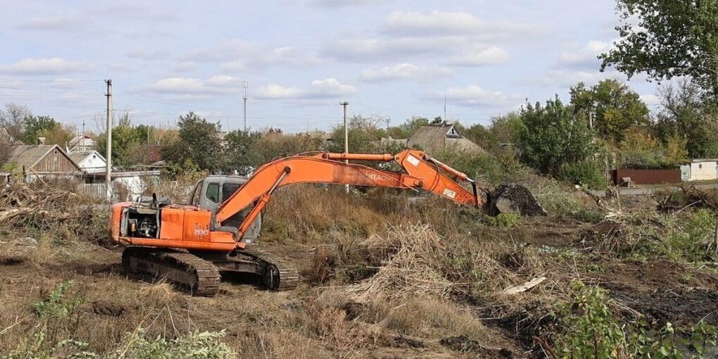 В ДНР продолжают расчищать русло реки Кальмиус