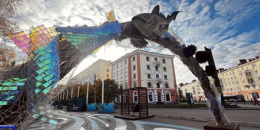 Праздничные торговые ряды открылись на улице Воровского к 109‑летию Мурманска