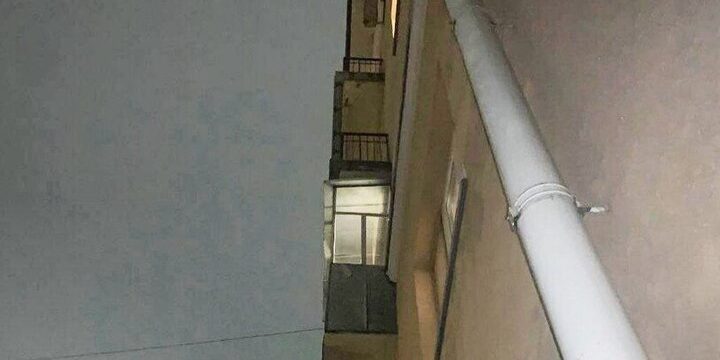 В Воронеже пенсионерка сама себя замуровала на ледяном балконе