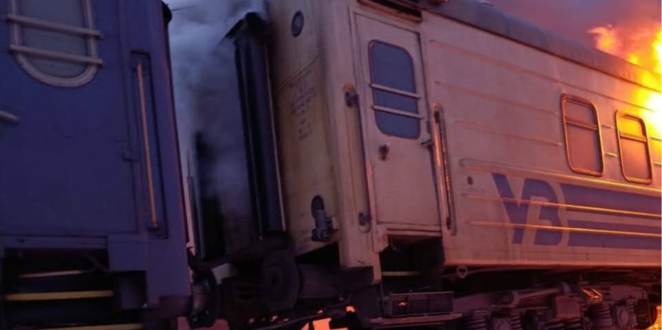 Attacco con droni Shahed colpisce treno passeggeri in Kharkiv: due feriti, 291 evacuati