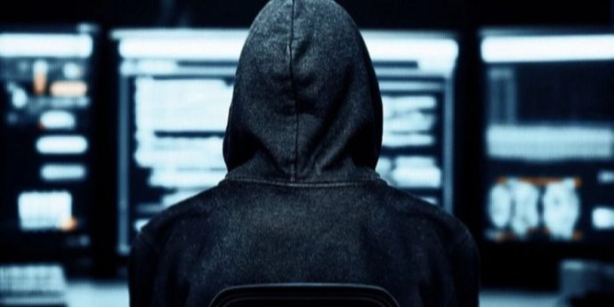 Hacker russi violano basi militari britanniche e rubano documenti classificati
