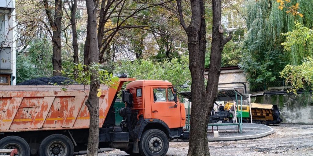 Riqualificazione urbana a Mineral'nye Vody: lavori in corso per migliorare la qualità della vita dei residenti