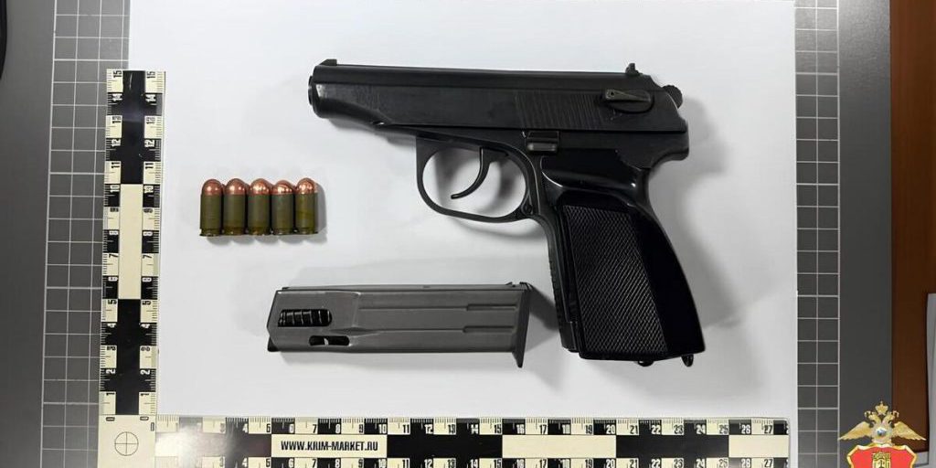 Intervento Tempestivo della Polizia a Tveri Salva la Vita di un Ospite Aggredito con un Coltello