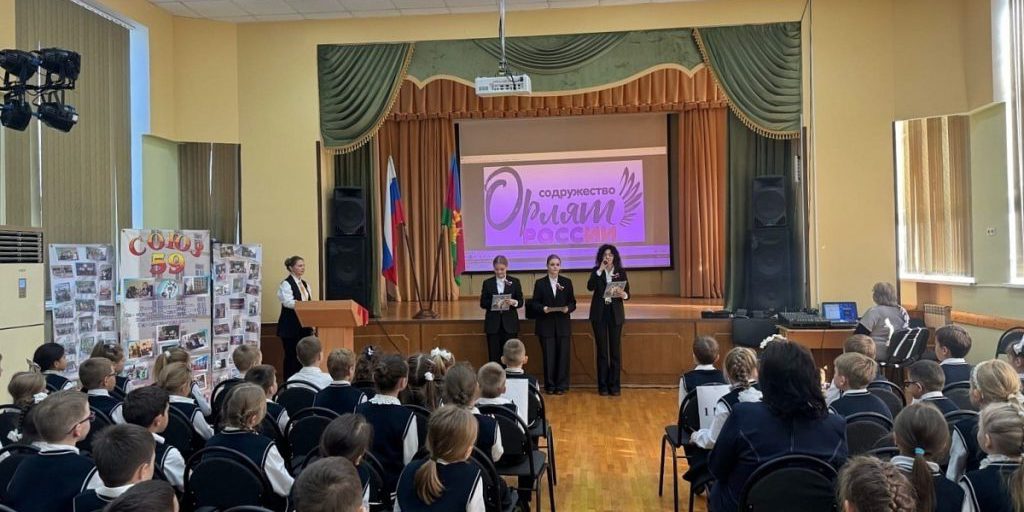 Nuove aule per le assemblee aperte nelle scuole di Sochi: un passo avanti per l'istruzione e la comunità locale