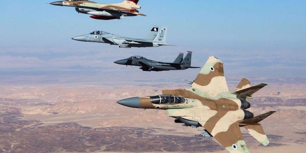 Israele lancia un'offensiva militare su larga scala nella Striscia di Gaza
