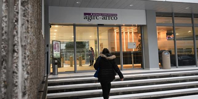 Stallo sui Negoziativi per le Pensioni Complementari nel Settore Privato Francese