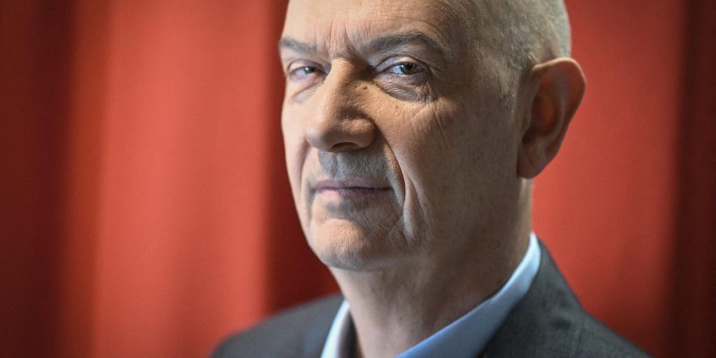 Gouvernement Lecornu : le cœur à gauche, Roland Lescure signe son retour au sommet de Bercy