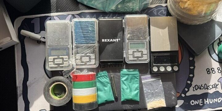 В Подмосковье накрыли нарколабораторию в арендованном доме