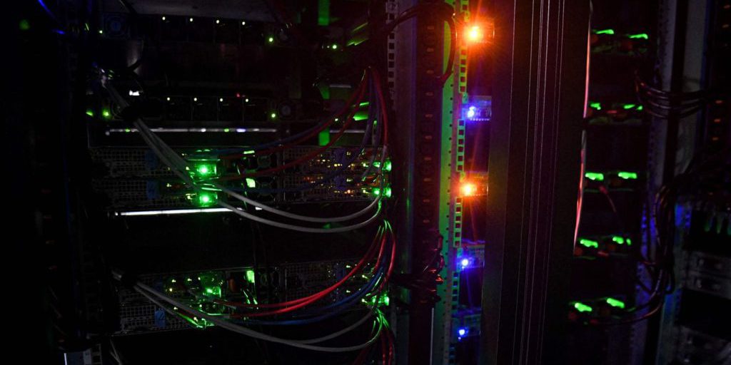 Il trasmettitore wireless del MIT: innovazione e flessibilità per il futuro delle reti senza fili