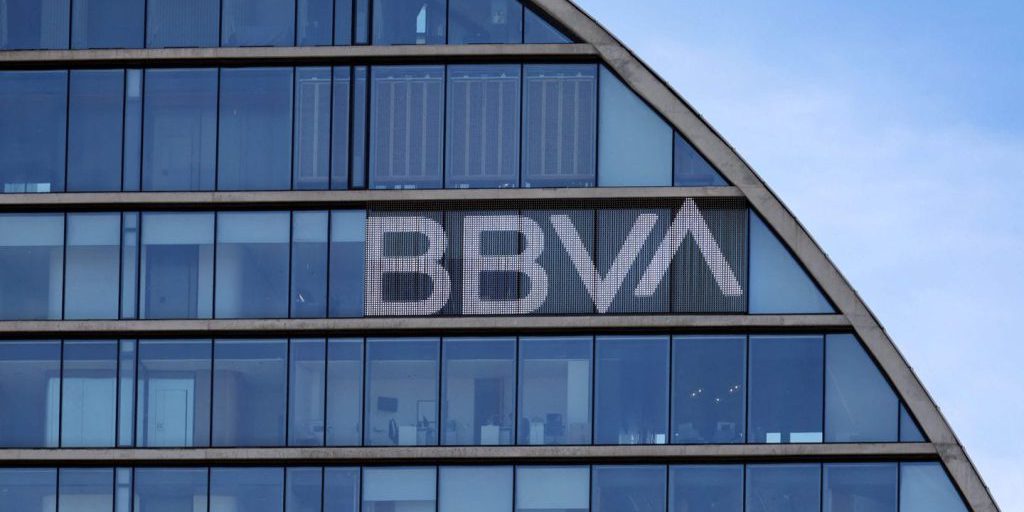 Bbva Aumenta Offerta per Banco Sabadell a 17 Miliardi di Euro
