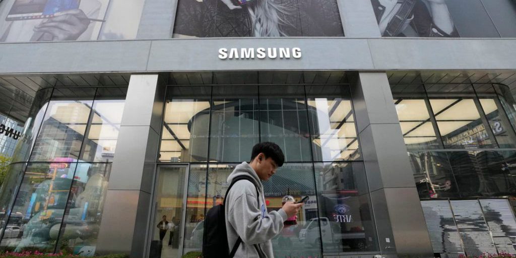 Samsung investe in super chip di memoria per l'intelligenza artificiale