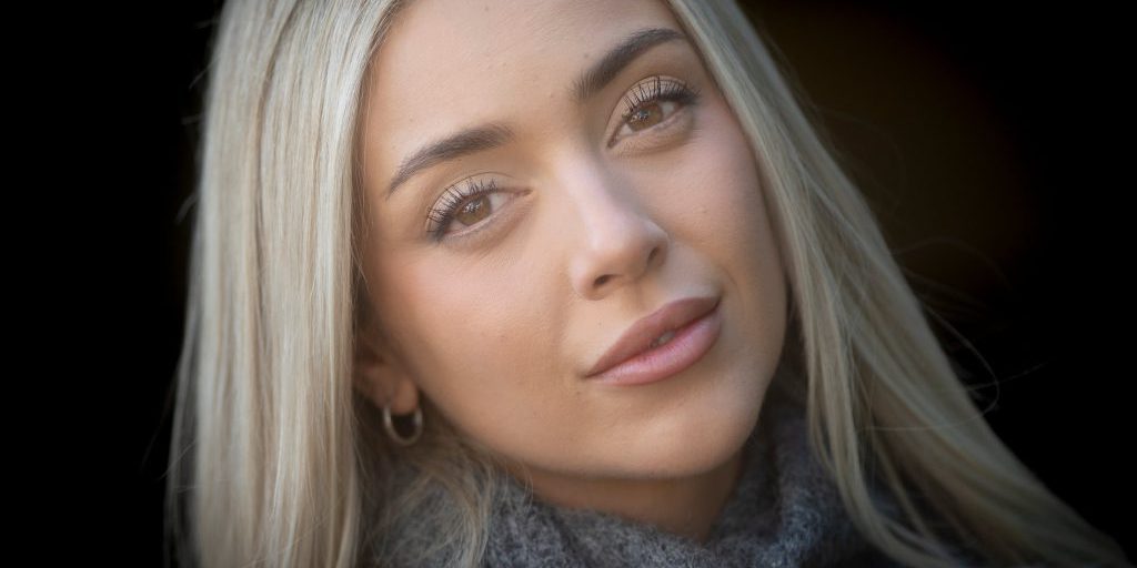 Ana Mena: dal talento precoce alla pop star, la sua storia di successo