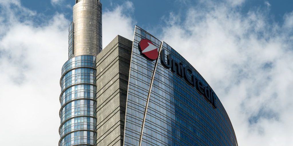La Seconda Ondata di Fusioni e Acquisizioni nel Settore Bancario Italiano: UniCredit, Unipol e Generali al Centro dell'Attività di M&amp;A