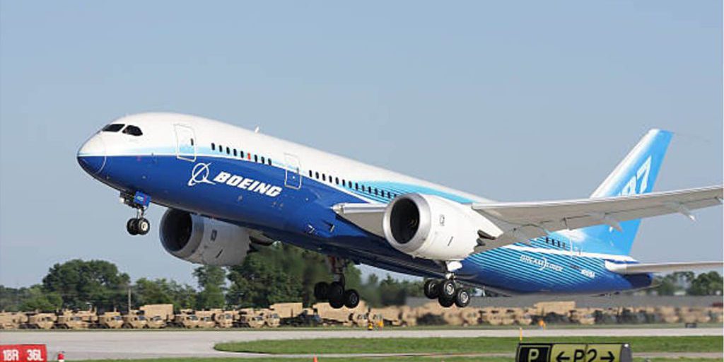 Boeing in Ascesa: il Colosso Aerospaziale Registra un Rialzo del 21,8% grazie a un Mega Ordine di Aerei da Cina e Turchia