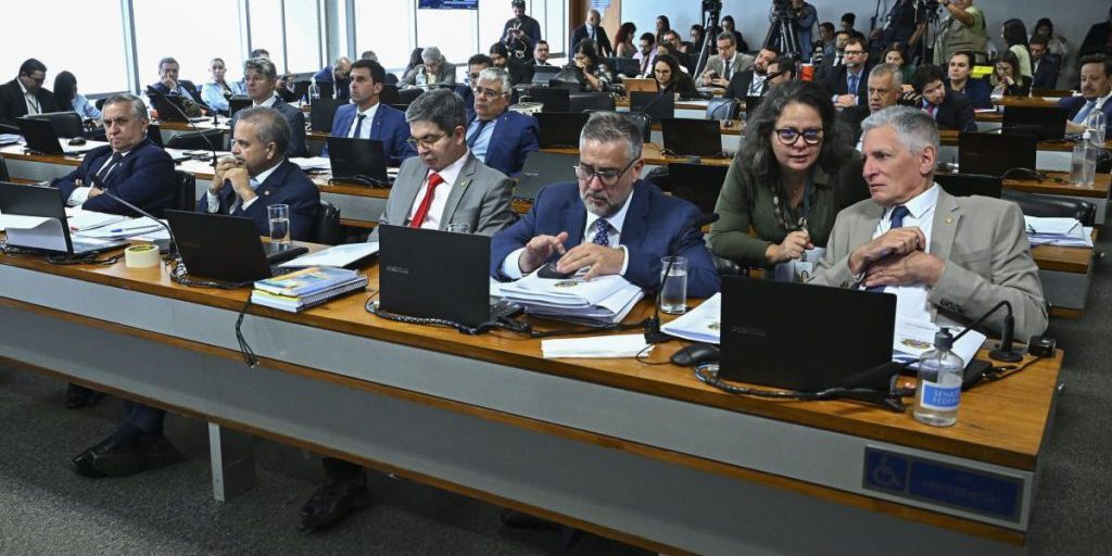 Bahia destina R$ 5 milhões para formação de novos atletas