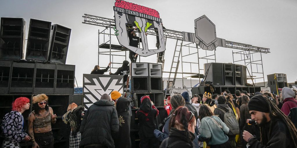 Guardia Civile blocca rave con 1.000 veicoli a Albacete