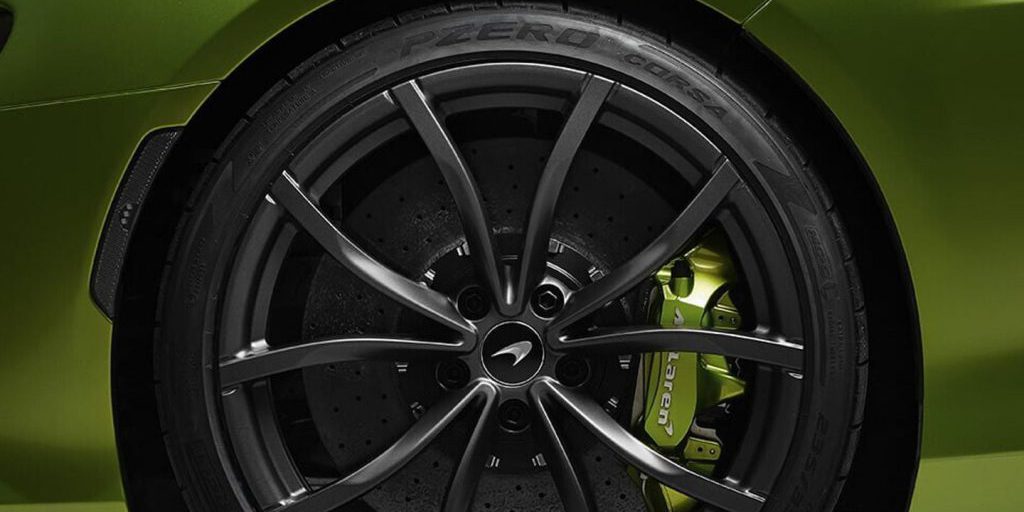 Pirelli, il mercato scommette sulle tecnologie Cyber Tyre