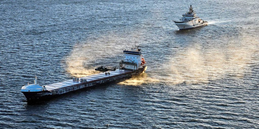 Finlandia blocca nave russa sospettata di sabotare cavo sottomarino nel Mar Baltico