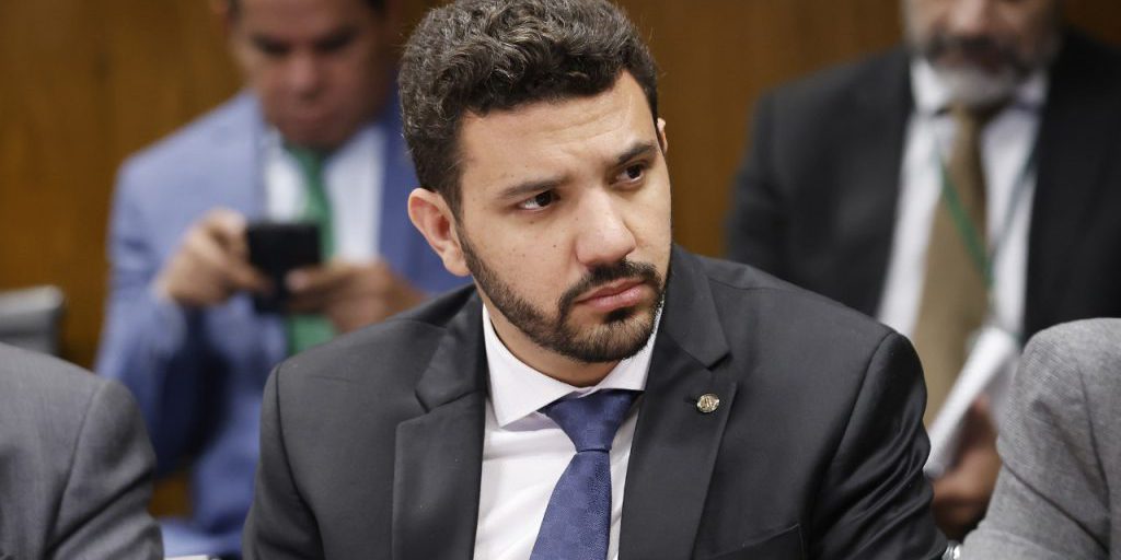 Senato approva la gratuità dei bagagli a mano per voli nazionali e internazionali