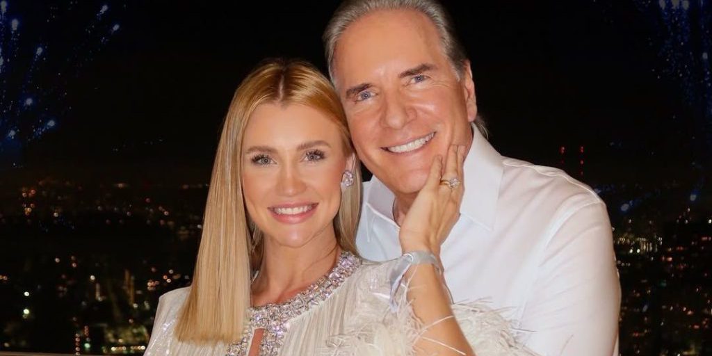 Ex-paquita famosa revela insistência da Playboy por ensaio nu