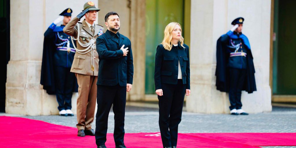 Zelenski pronto a tenere elezioni in Ucraina durante la guerra, se gli USA e l'UE garantiscono sicurezza