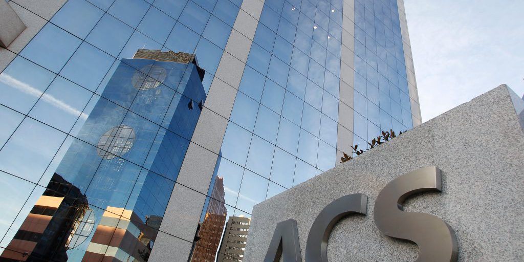 ACS supera i dubbi sull'IA raggiungendo un nuovo massimo storico