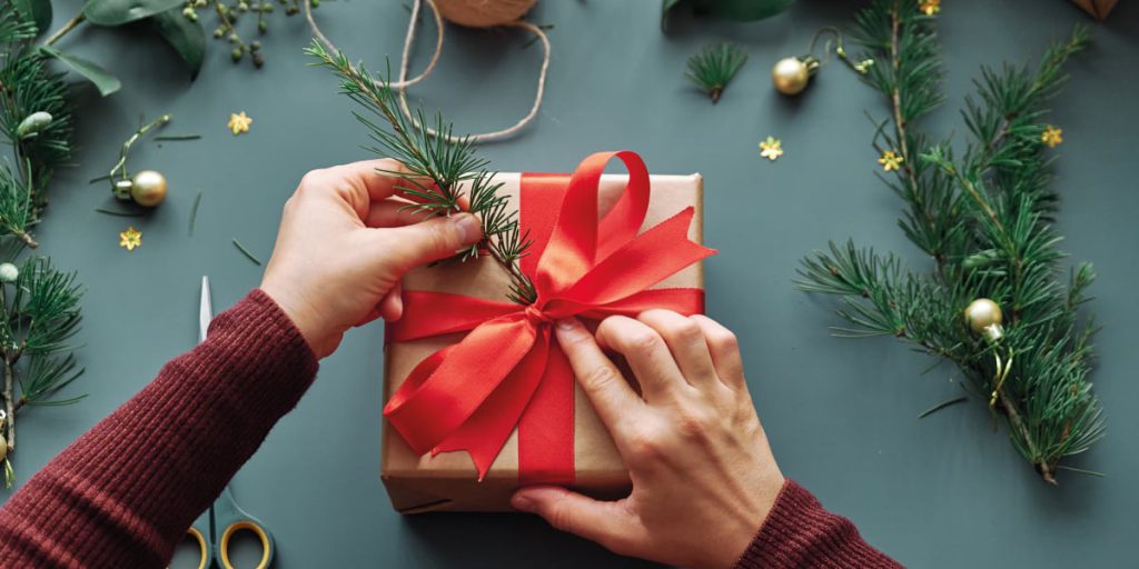 Regali di Natale per ogni budget: idee da meno di 20 euro a oltre 100 euro