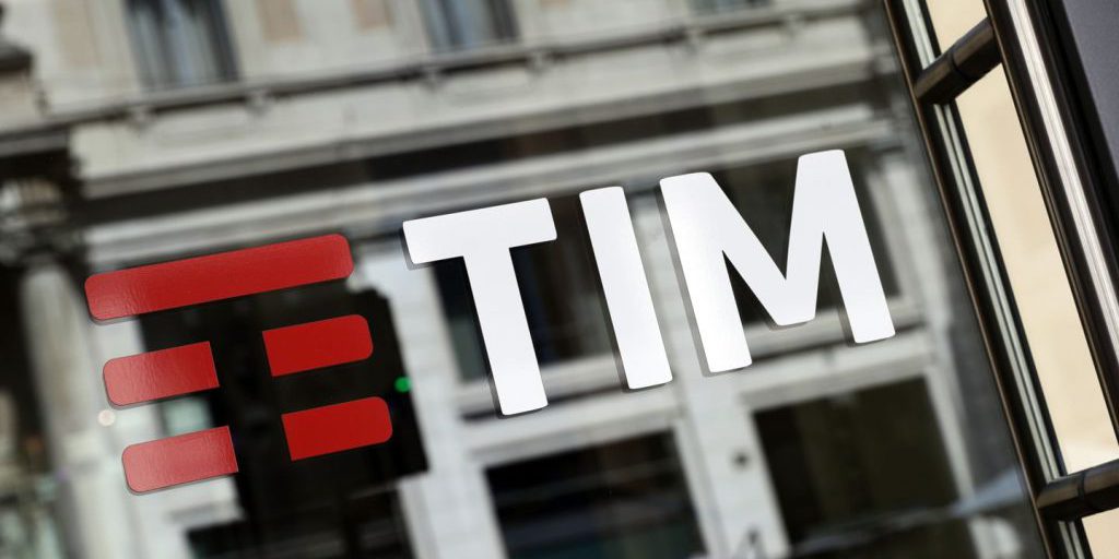 TIM convoca straordinario del consiglio per discutere la conversione delle azioni di risparmio dopo sentenza della Cassazione