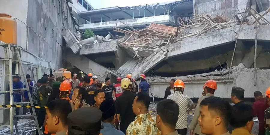 Indonesia School Building Collapse Kills 36, Construction Expansion Eyed as Cause