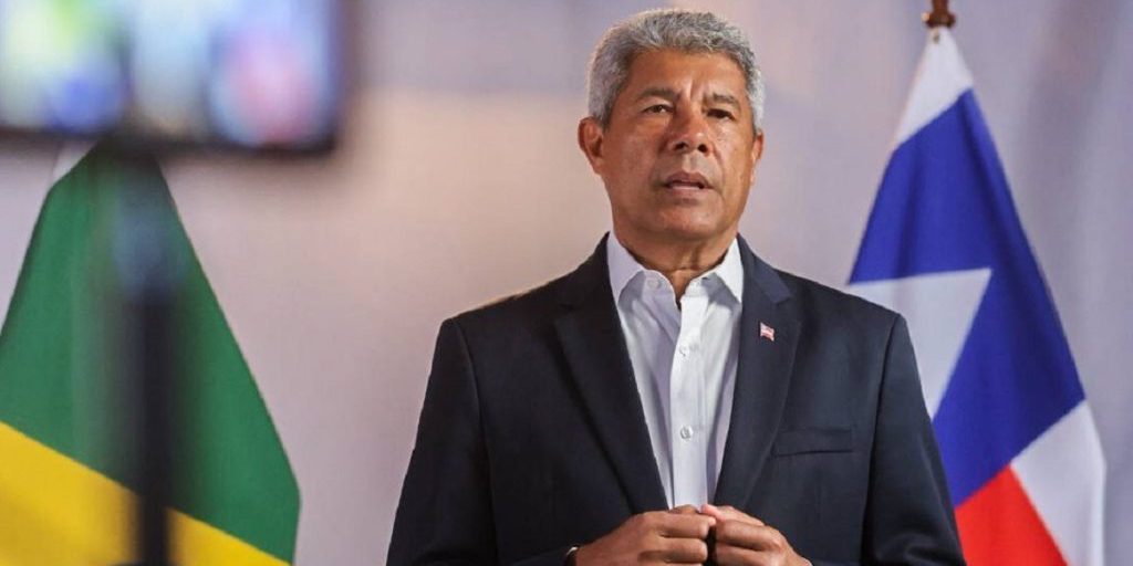 L'approvazione del presidente Luiz Inácio Lula da Silva raggiunge il massimo storico dal 2024, con il 51,2% dei cittadini a sostegno del suo governo

## Approfondimento
La crescita dell'approvazione del presidente Lula può essere attribuita alle politiche implementate dal suo governo, che sembrano avere un impatto positivo sulla popolazione. I dati mostrano che la maggioranza dei cittadini approva le politiche sociali e la gestione della povertà del governo.

## Possibili Conseguenze
Le conseguenze di questi risultati possono essere significative, poiché possono influenzare le decisioni politiche ed economiche del governo. Inoltre, possono anche influenzare la percezione della popolazione sul governo e le sue politiche.

## Opinione
È importante notare che le opinioni sul governo Lula sono divise, con alcuni che lo considerano ottimo o buono, mentre altri lo considerano cattivo o pessimo. Ciò mostra che esiste una grande diversità di opinioni sul governo e le sue politiche.

## Analisi Critica dei Fatti
Un'analisi critica dei fatti mostra che l'approvazione del presidente Lula è influenzata da vari fattori, tra cui l'economia, la politica e la società. Inoltre, è importante considerare le limitazioni e gli errori della ricerca per avere una visione più completa dei risultati.

## Relazioni con altri fatti
I risultati della ricerca AtlasIntel/Latam Pulse possono essere collegati ad altri fatti, come l'economia brasiliana, la politica internazionale e la società. Inoltre, possono anche essere confrontati con i risultati di altre ricerche per avere una visione più completa della situazione.

## Contesto storico
Il contesto storico in cui la ricerca è stata condotta è importante per comprendere i risultati. La ricerca è stata condotta in un momento di grande cambiamento politico ed economico in Brasile, il che può aver influenzato le opinioni della popolazione sul governo.

## Fonti
La fonte della ricerca è l'Istituto Atlasintel, che è un istituto di ricerca indipendente. La ricerca è stata condotta in collaborazione con la Latam Pulse, un'azienda di ricerca di mercato.
Fonte: AtlasIntel